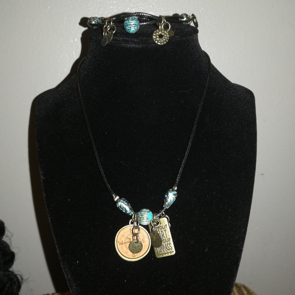 Necklace & Bracelet